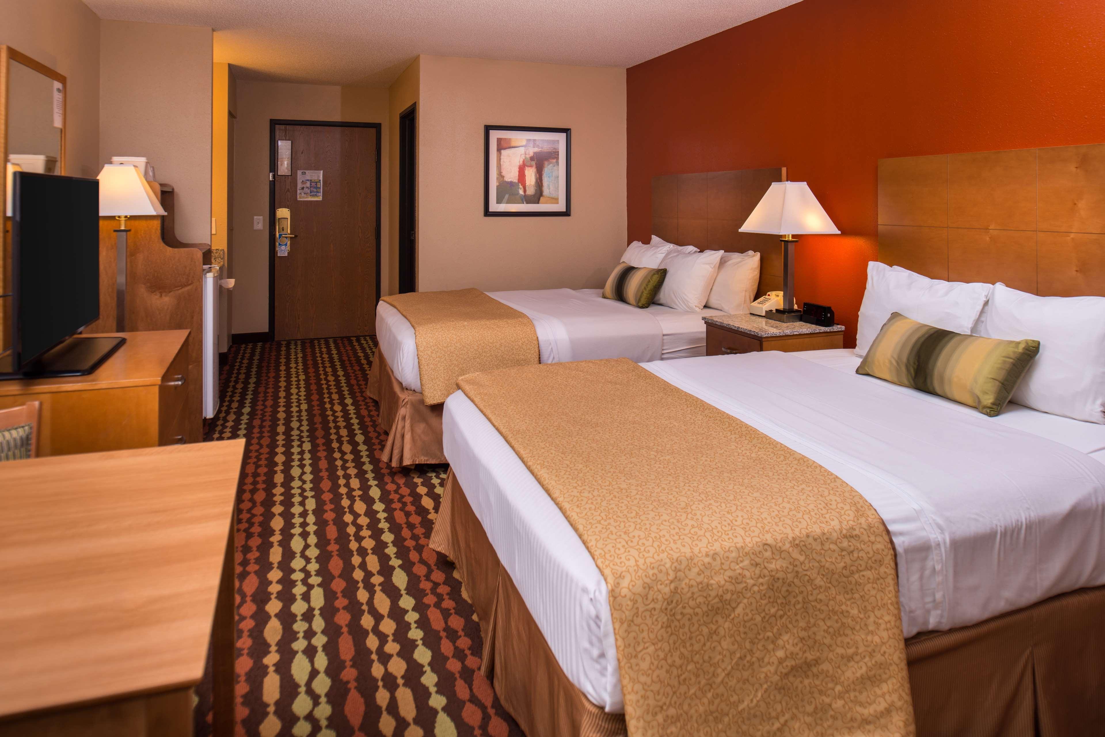Best Western Ambassador Inn&Suites Wisconsin Dells Exterior foto