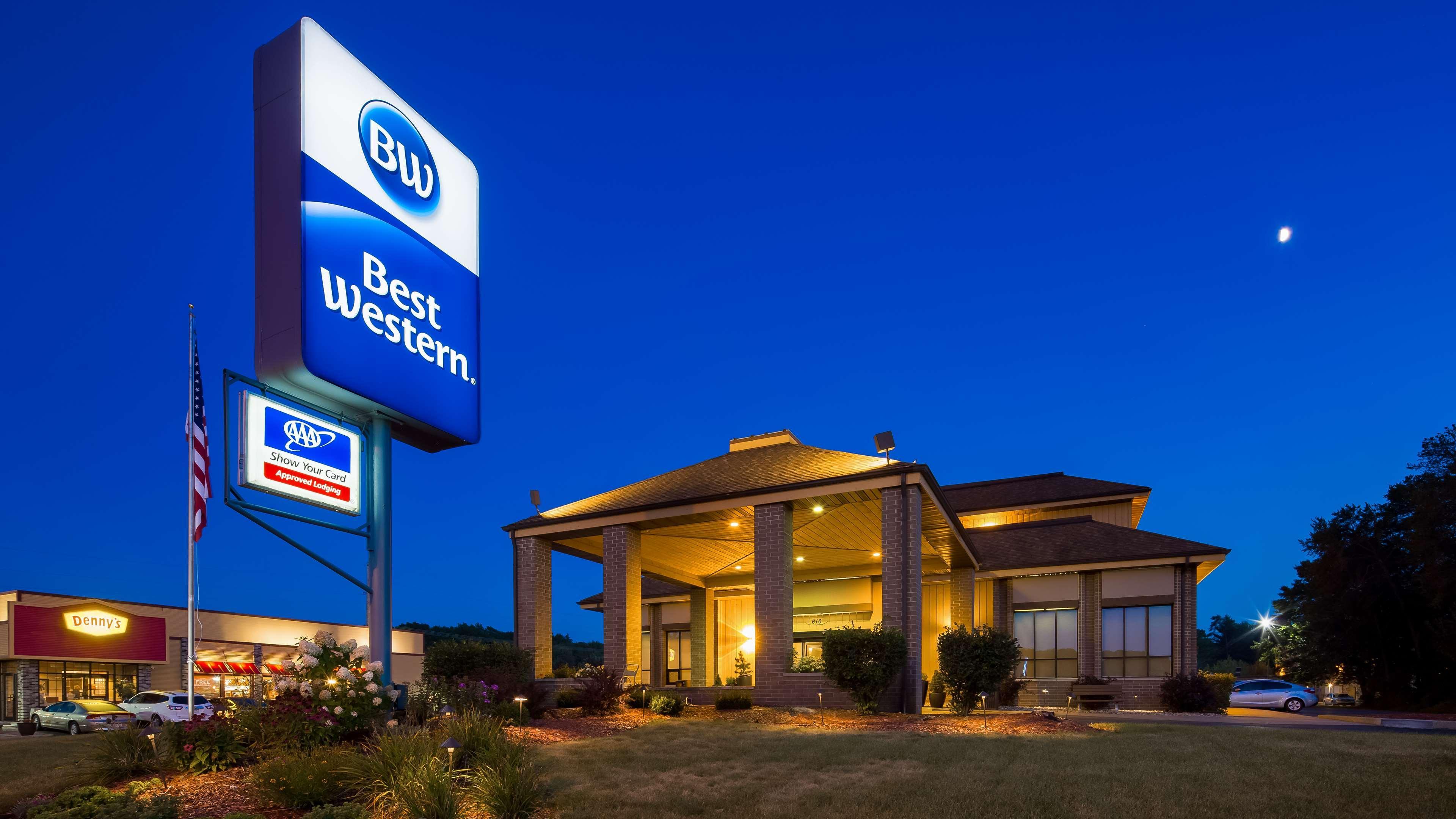 Best Western Ambassador Inn&Suites Wisconsin Dells Exterior foto