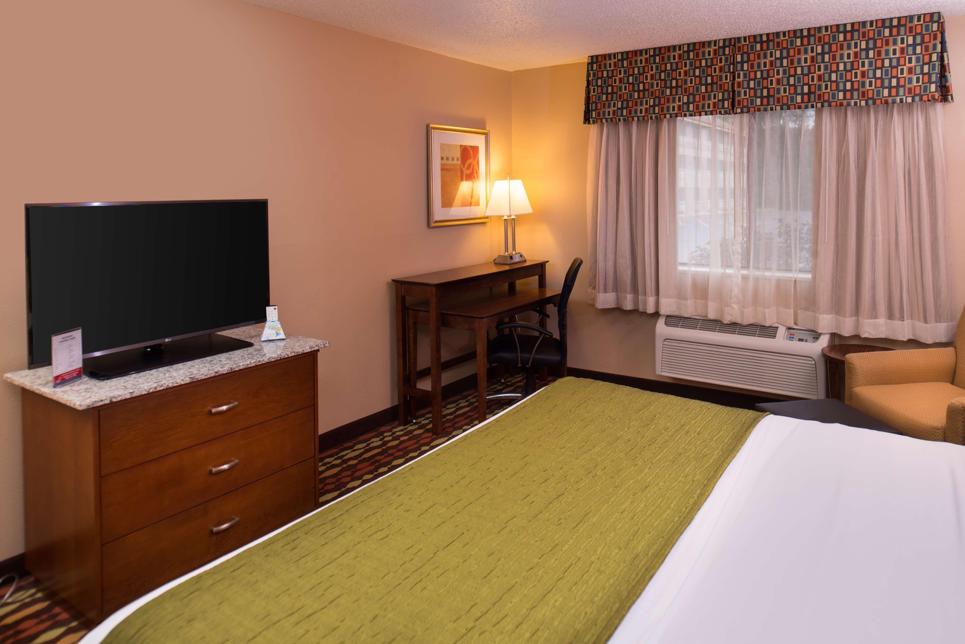Best Western Ambassador Inn&Suites Wisconsin Dells Exterior foto