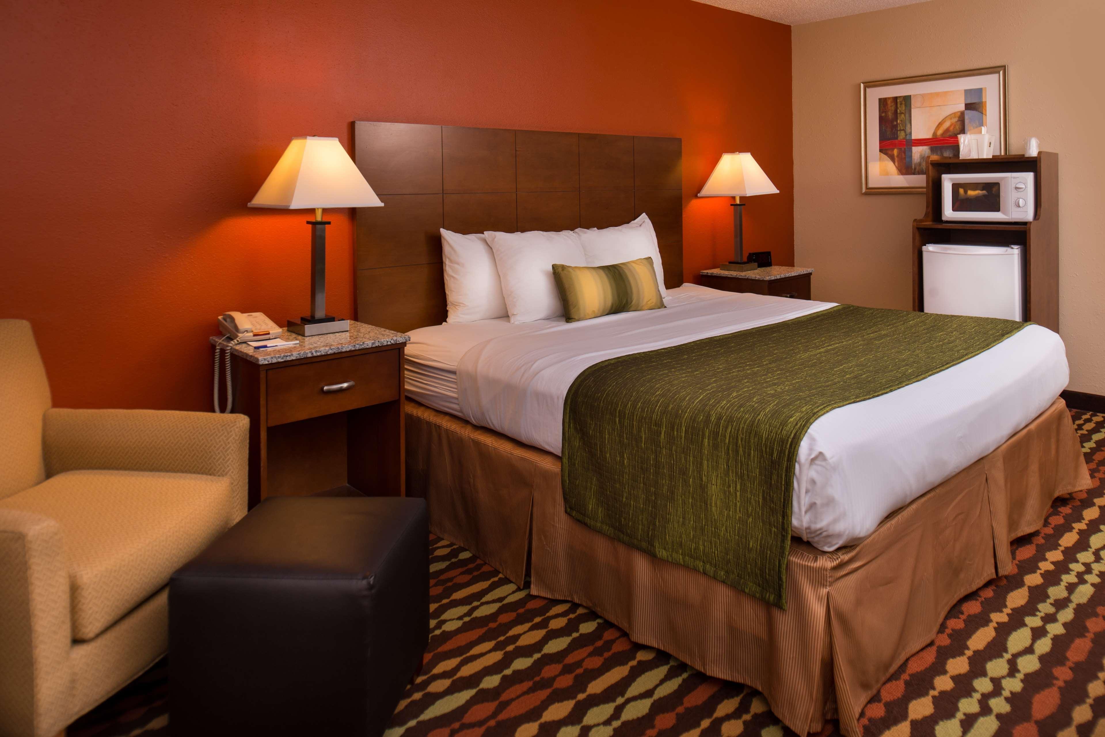 Best Western Ambassador Inn&Suites Wisconsin Dells Exterior foto