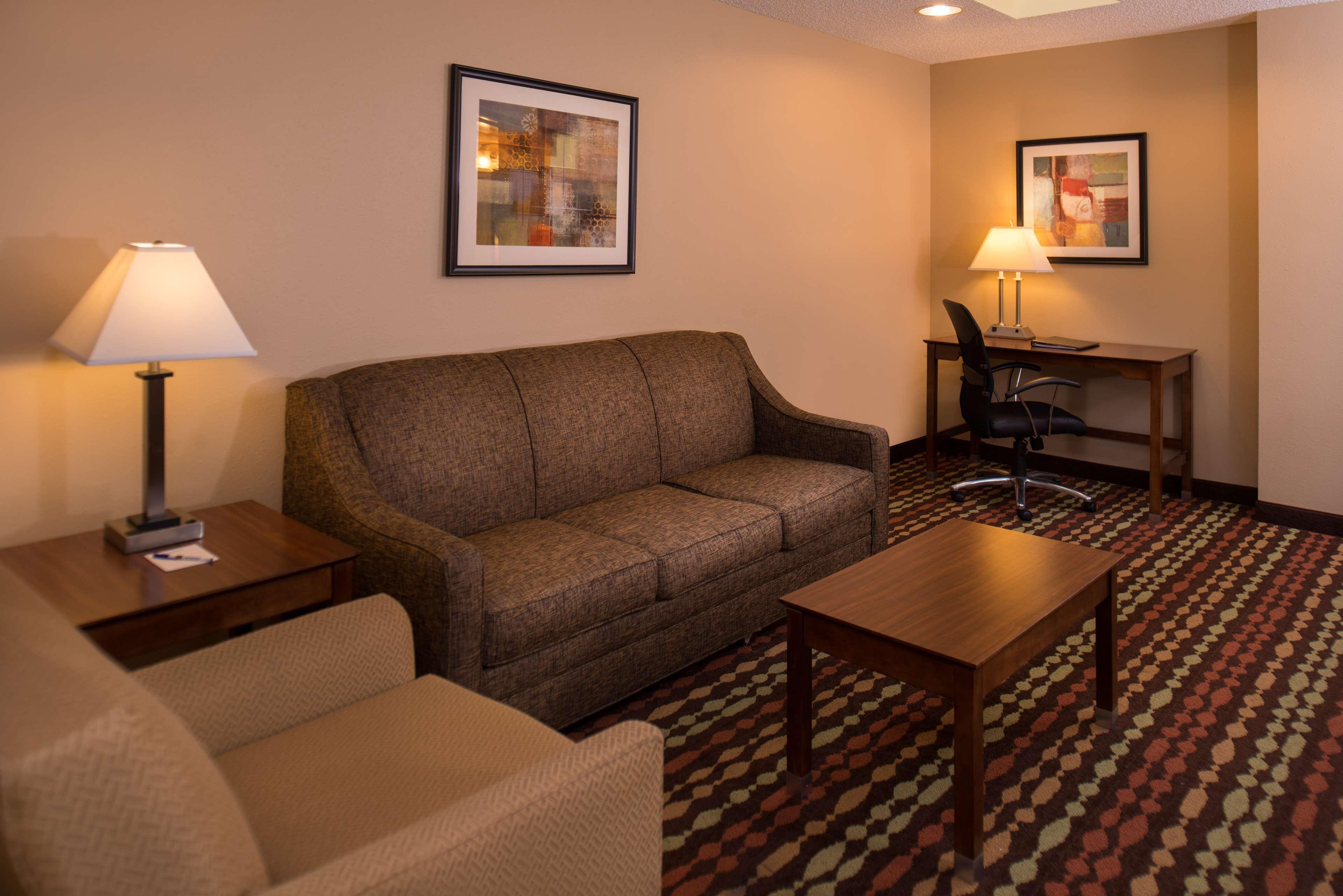 Best Western Ambassador Inn&Suites Wisconsin Dells Exterior foto